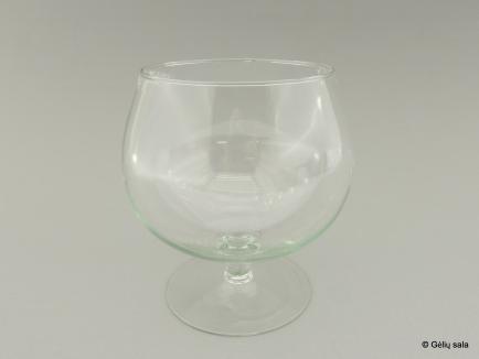 Stiklo indas- konjako taurė