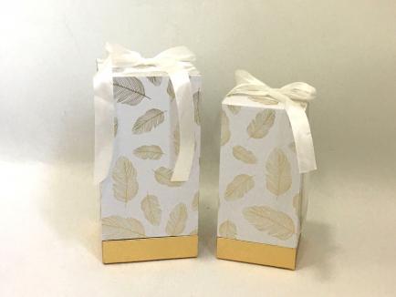 Gėlių dėžutė 2dalių balta stačiakampė su plunksnų raštu