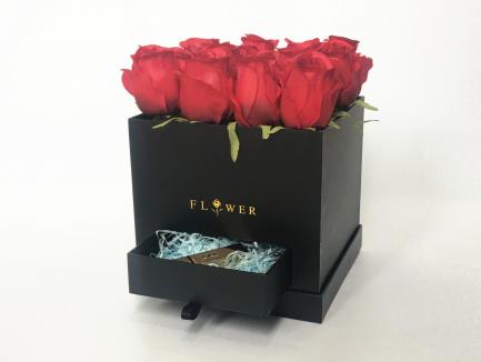 Gėlių dėžutė su stalčiumi juoda